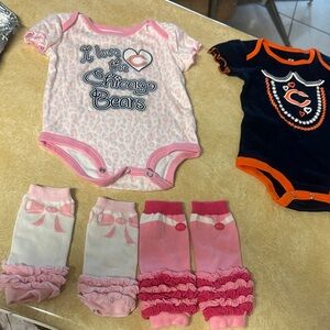 Chicago Bears Baby Onesies and leg warmers Set